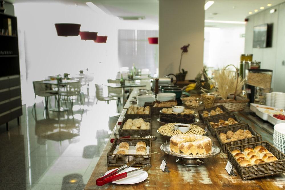 Esuites Virginia Luxemburgo Bh 벨루오리존치 외부 사진